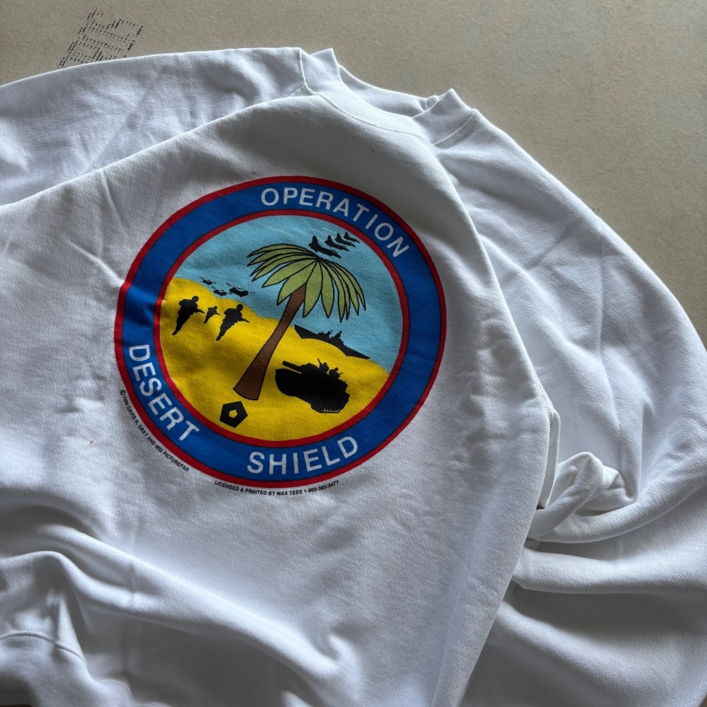 Vintage 90s Hanes Operation Desert Shield Sweatshirt‎